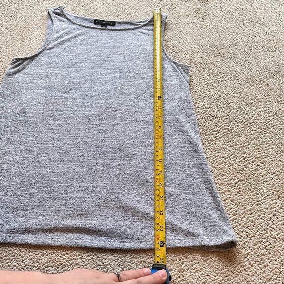Banana Republic Grey Knit Wrap Back Sleeveless Tank Top Size Small - Picture 6 of 9